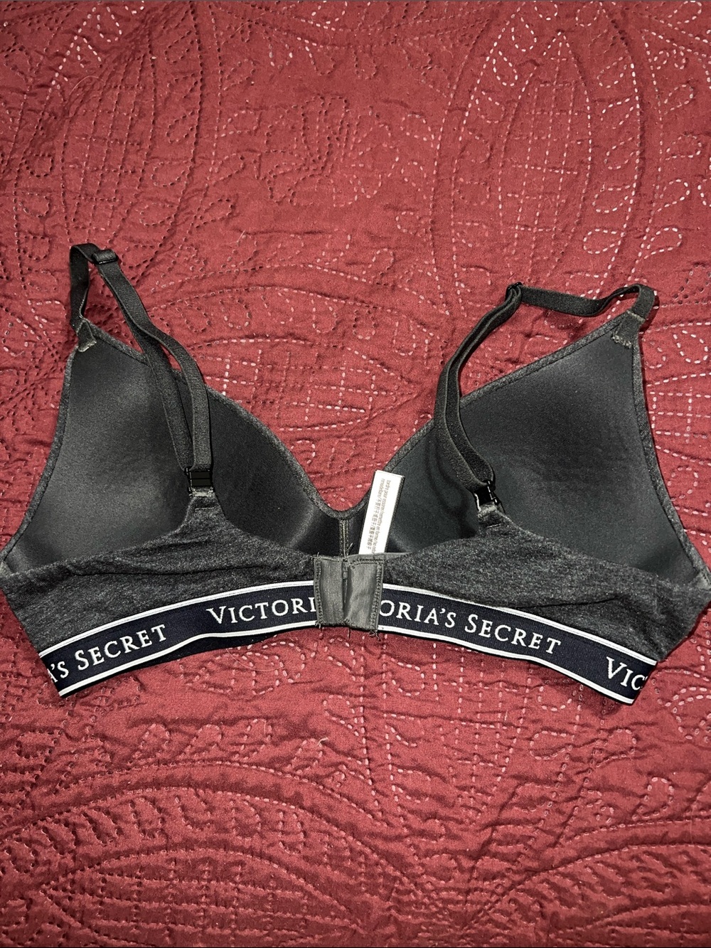 Victoria's Secret Dark Gray Wireless Logo Band Bra - Picture 2 of 3